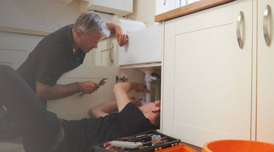 Plumber in Dahinda, IL